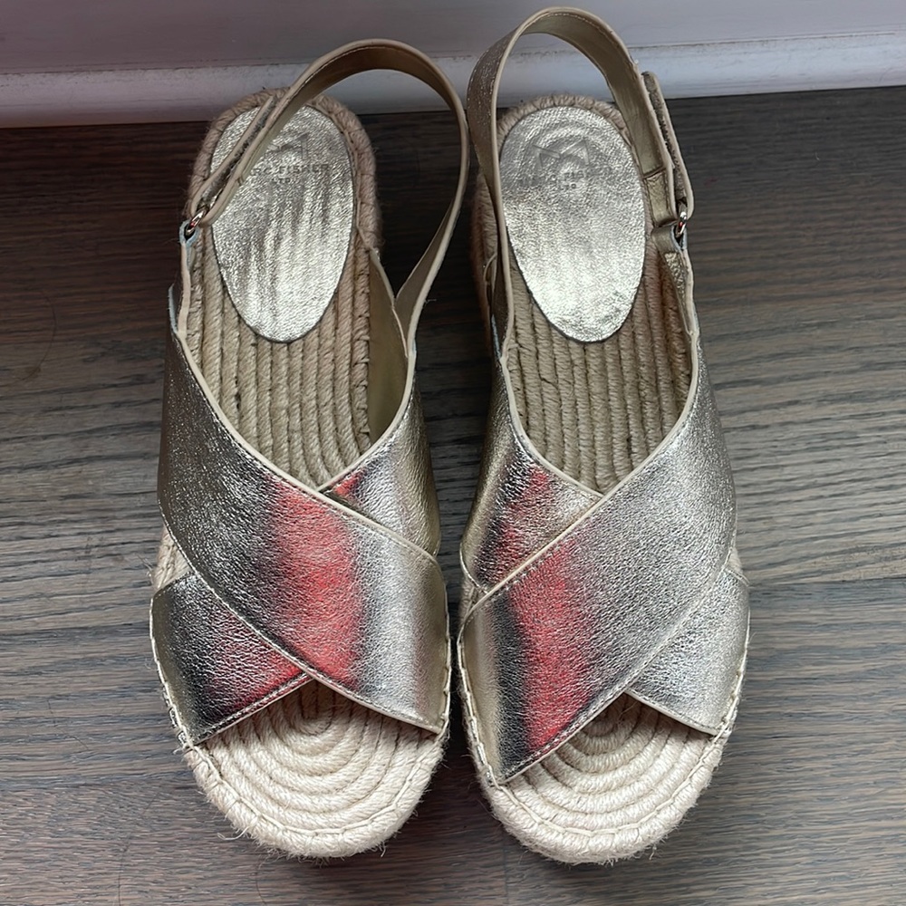 Marc Fisher 9.5 platform sandal